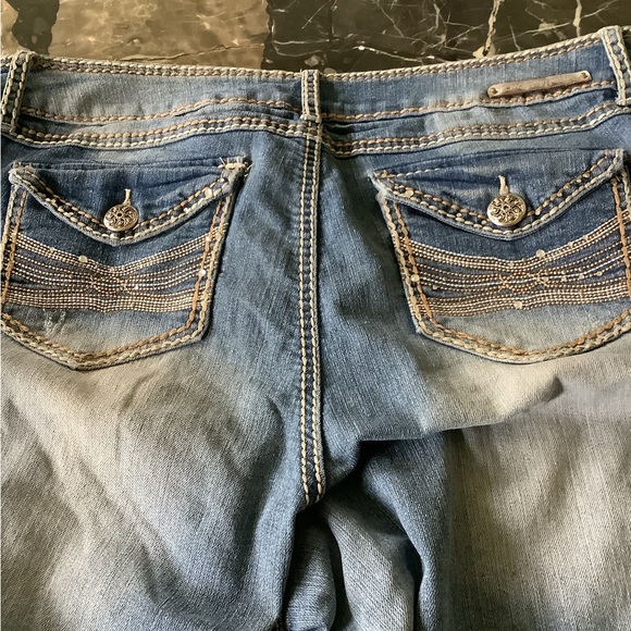 2 pair Almost Famous Y2K embellished Jane Seymour plus size 18 jeans - Picture 2 of 10